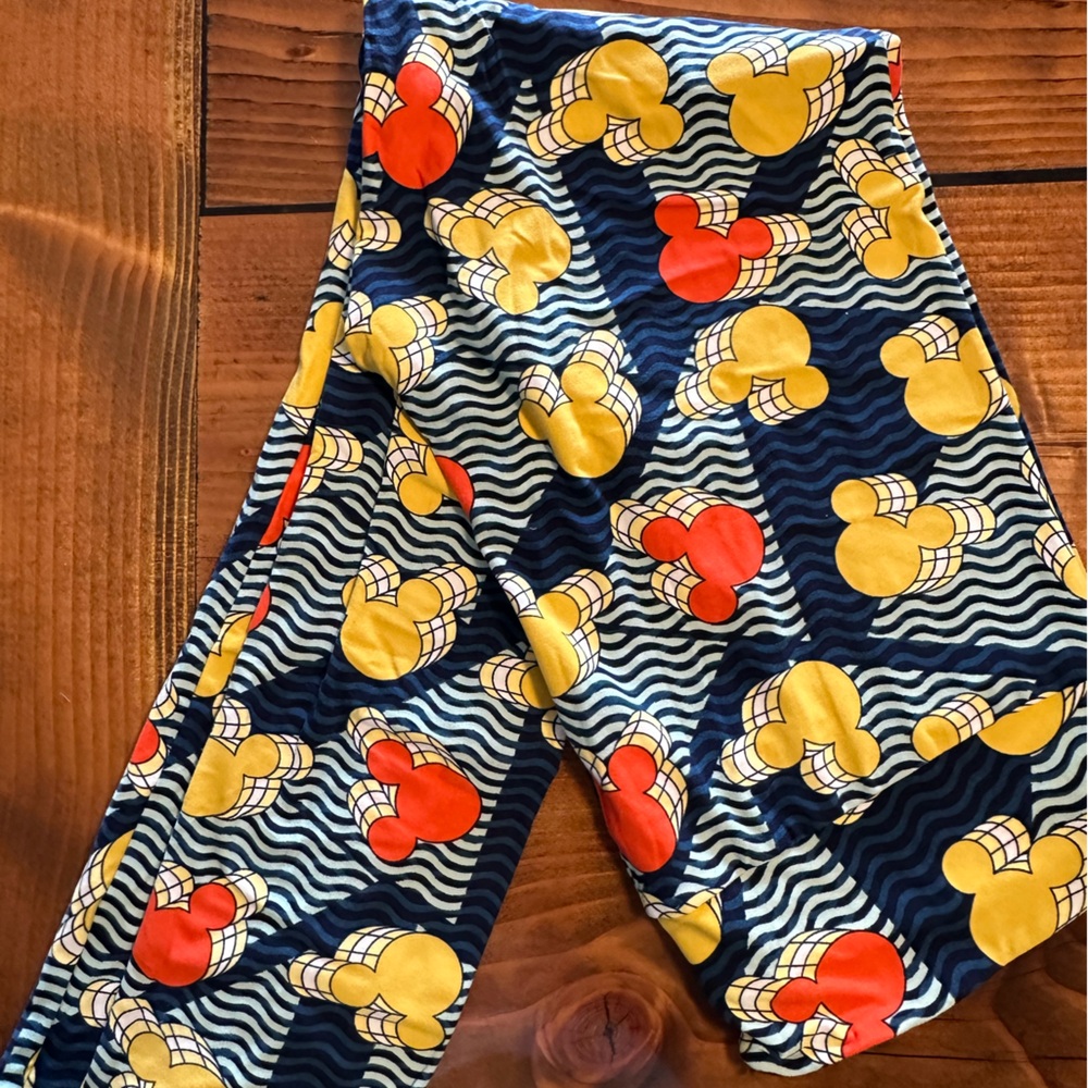 Mickey LuLaRoe TC Legging